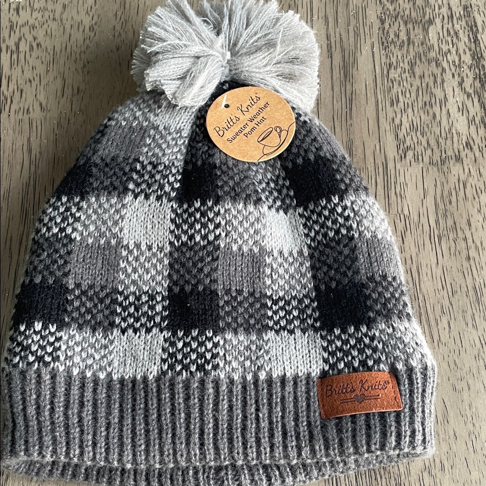 Women’s Britt’s Knits Gray Checkered Hat with Pom Pom